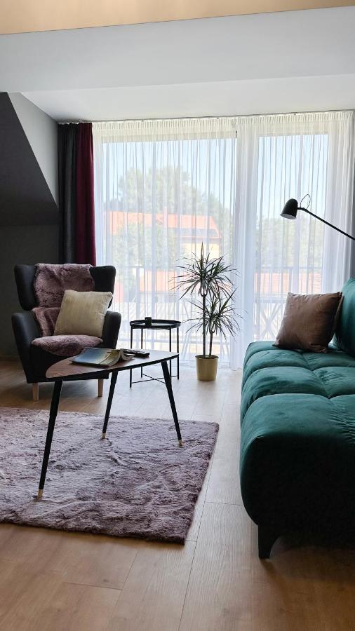 Linden Apartman 107 Glamour (Adults Only) Mosonmagyaróvár المظهر الخارجي الصورة