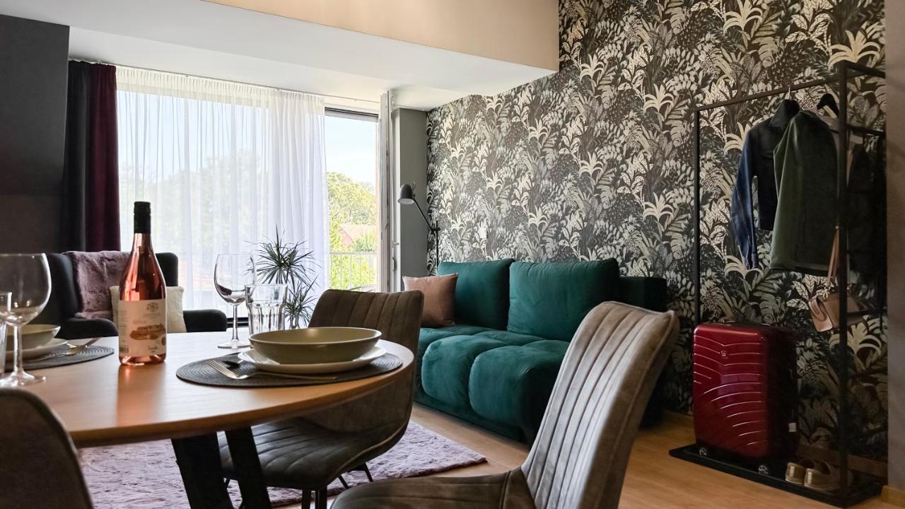 Linden Apartman 107 Glamour (Adults Only) Mosonmagyaróvár المظهر الخارجي الصورة