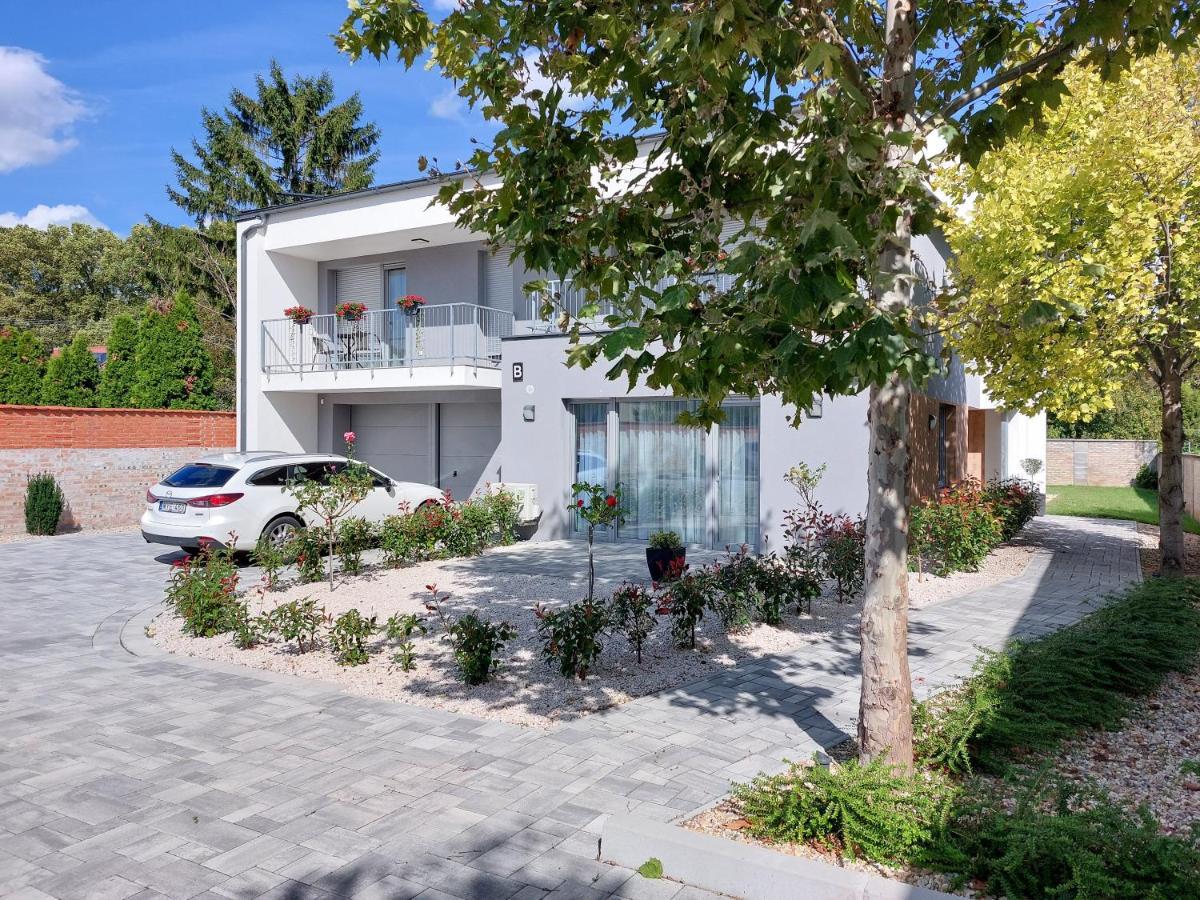 Linden Apartman 107 Glamour (Adults Only) Mosonmagyaróvár المظهر الخارجي الصورة